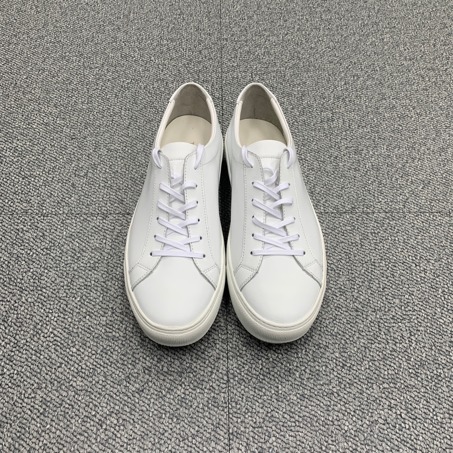Ub minimal white plain sneakers