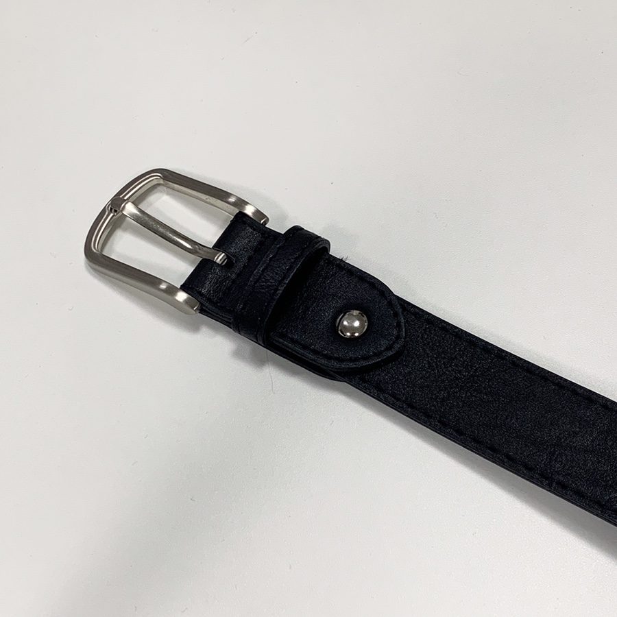 Minimal plain belt